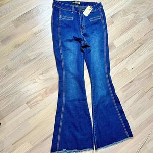 Suzanne Betro Wide Leg Jeans NWT SZ 10 Embroidery, And Stitching $86 Retail NICE